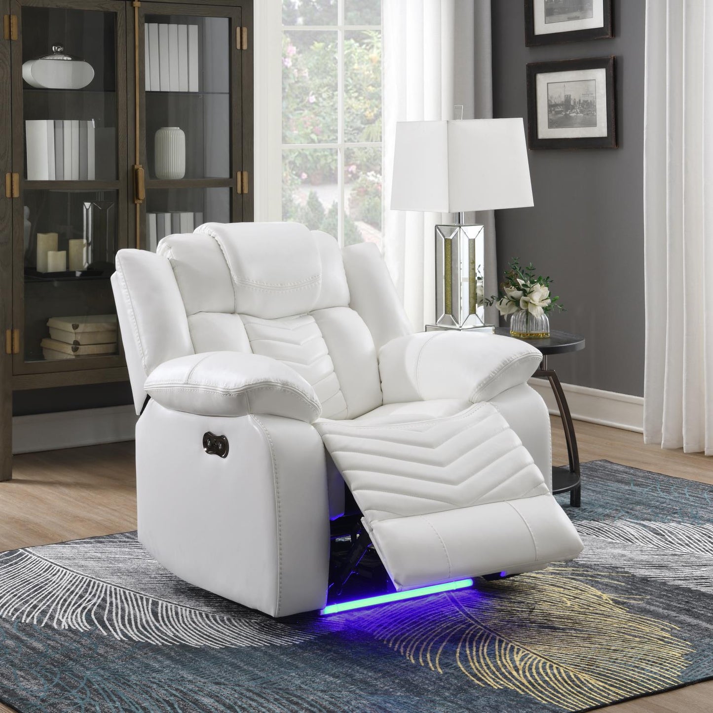 L668 Power Reclining Set