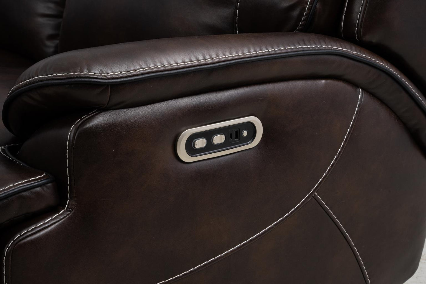 S467 Power Recliner, Power Headrest